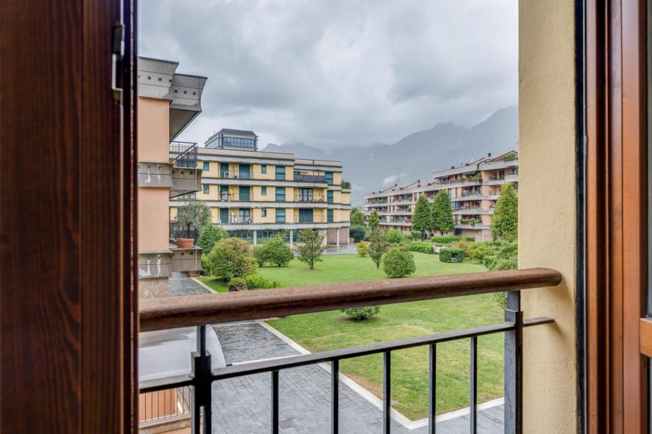 Il Broletto Apartment - Affitti Brevi Italia Леко Екстериор снимка