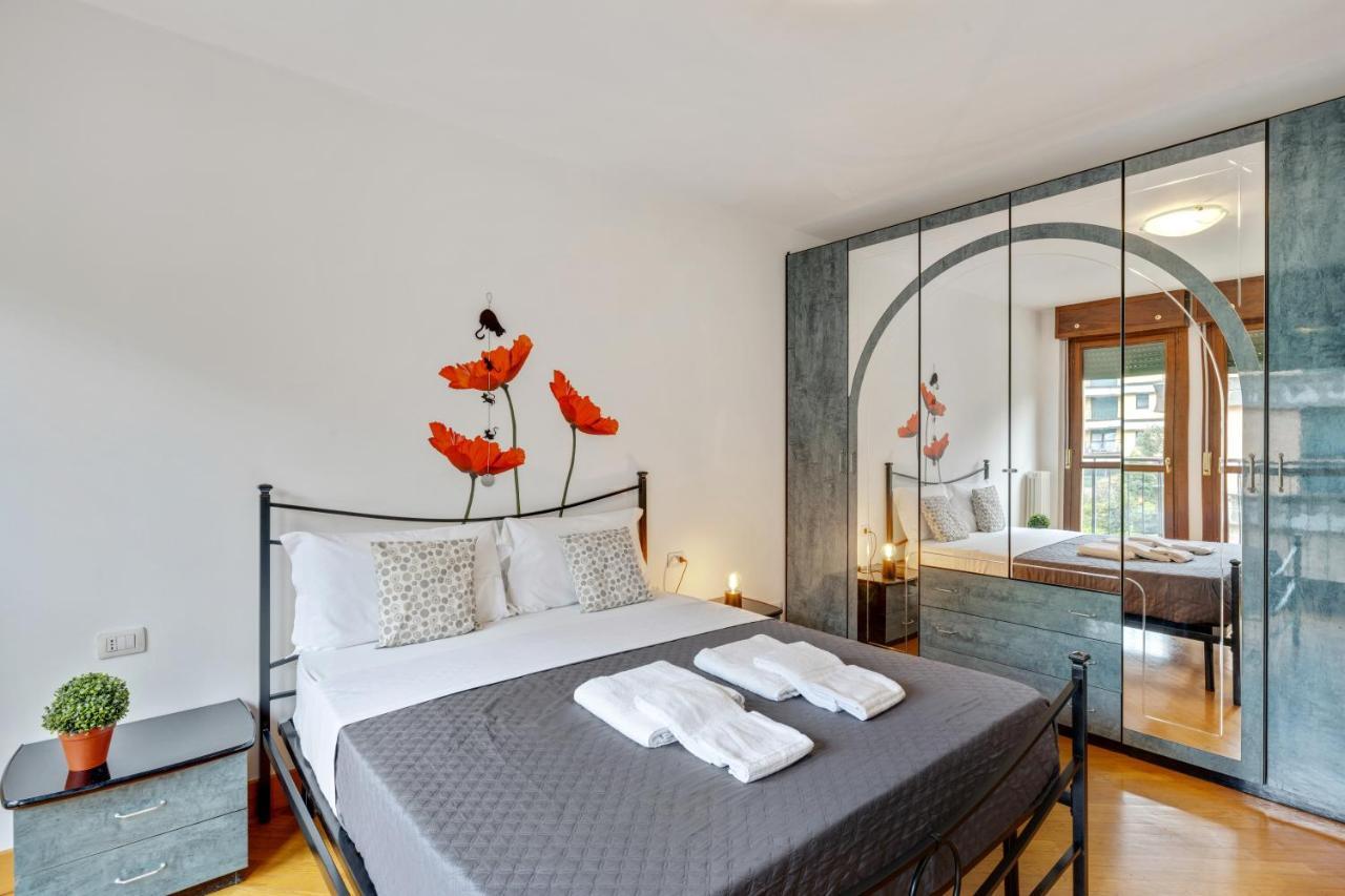 Il Broletto Apartment - Affitti Brevi Italia Леко Екстериор снимка